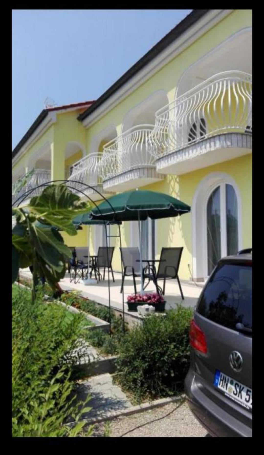 Marko Rooms Krk Town Ruang foto