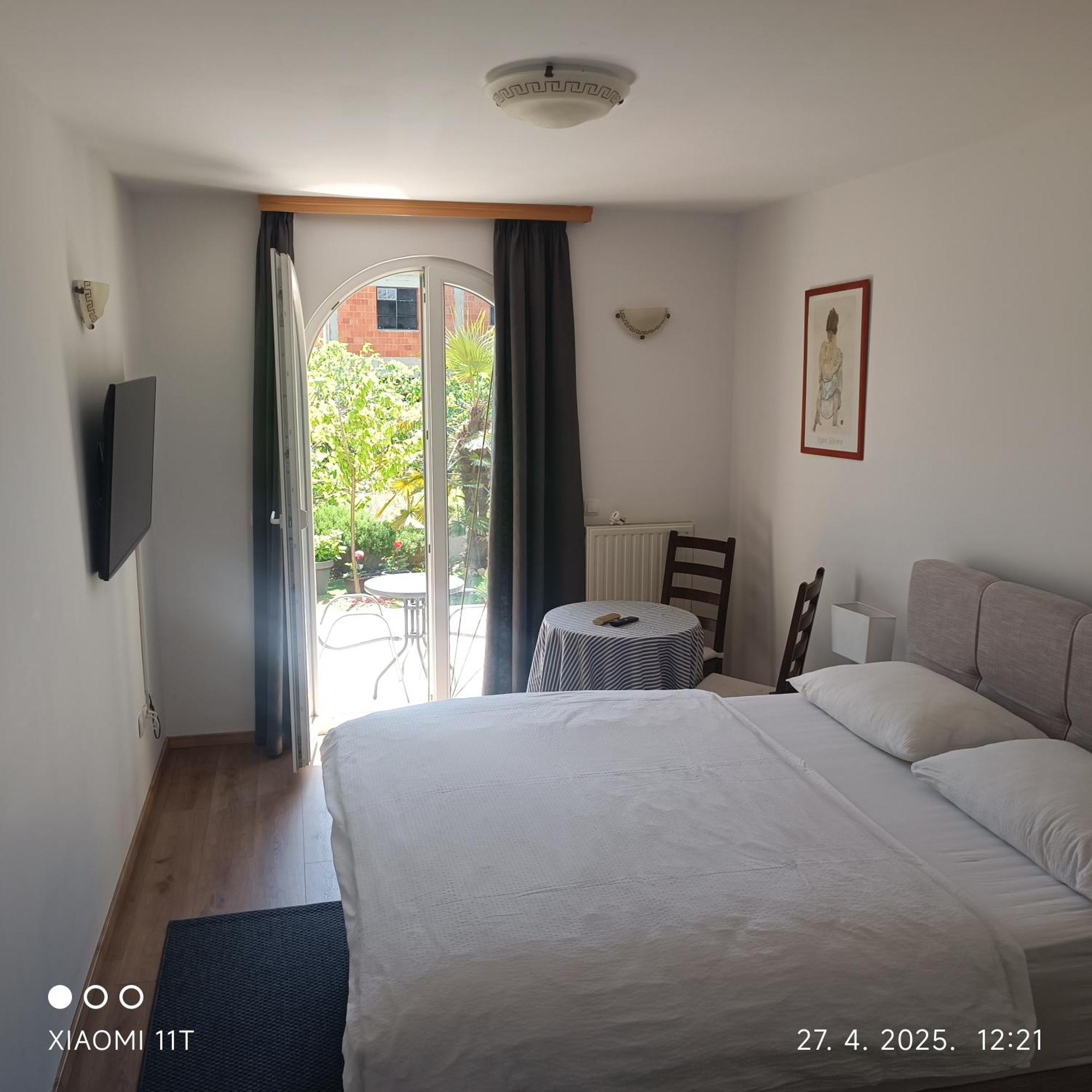 Marko Rooms Krk Town Ruang foto