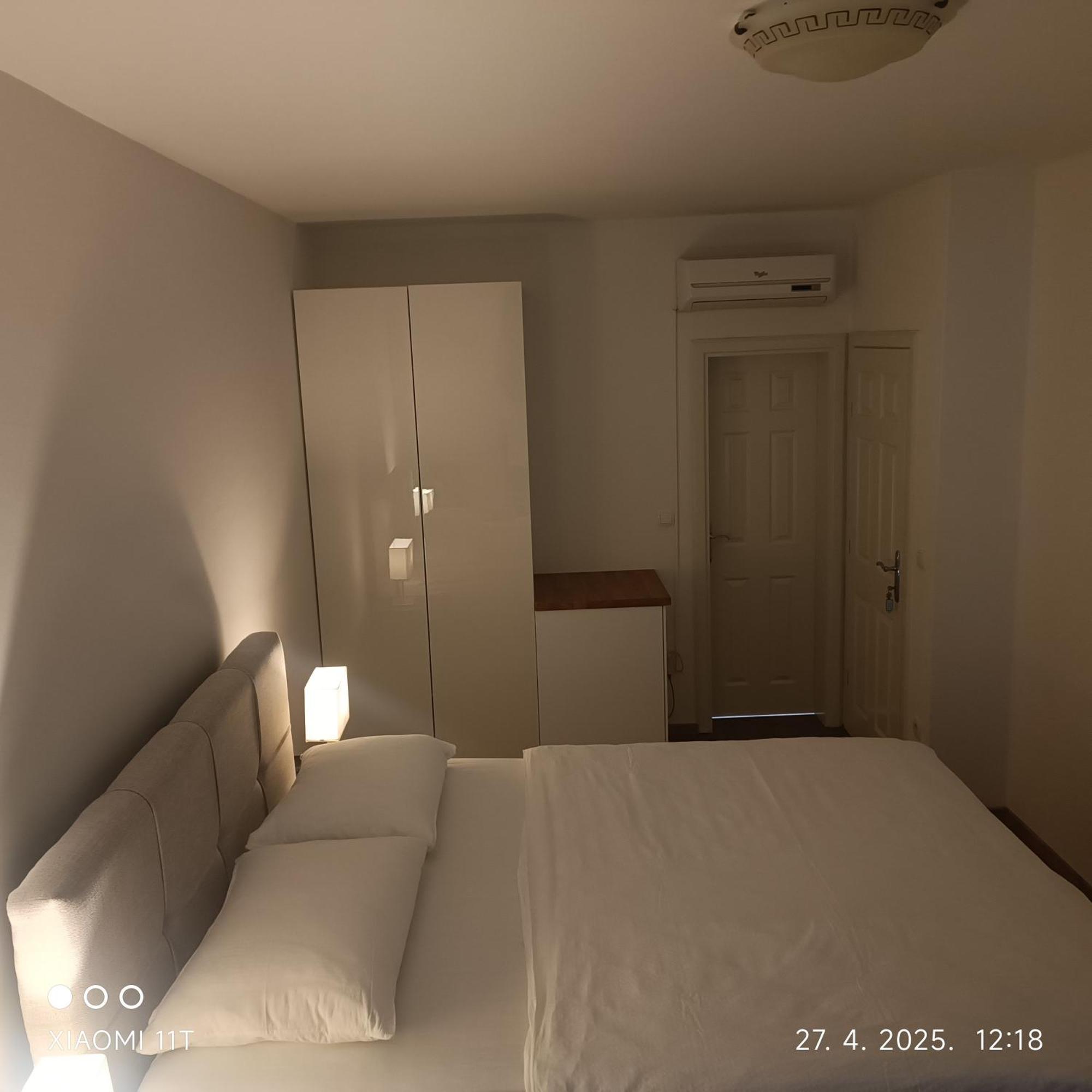 Marko Rooms Krk Town Ruang foto