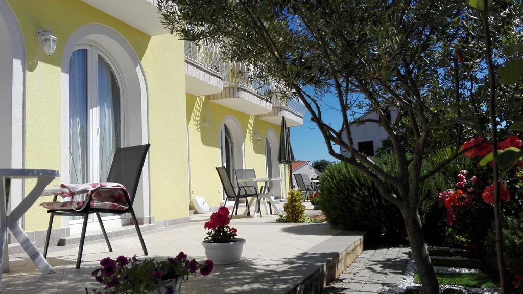 Marko Rooms Krk Town Bagian luar foto