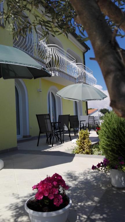 Marko Rooms Krk Town Bagian luar foto